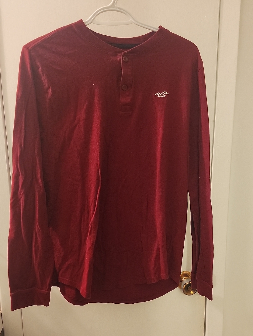 Hollister Men's Long-Sleeve Henley Shirt - Deep Wine
